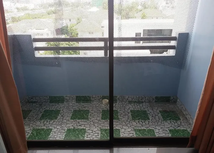 Merit Mansion מלון 5*